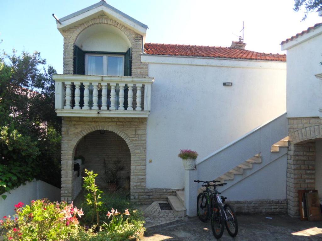 Sunset Beachfront Residence Рогозница Екстериор снимка